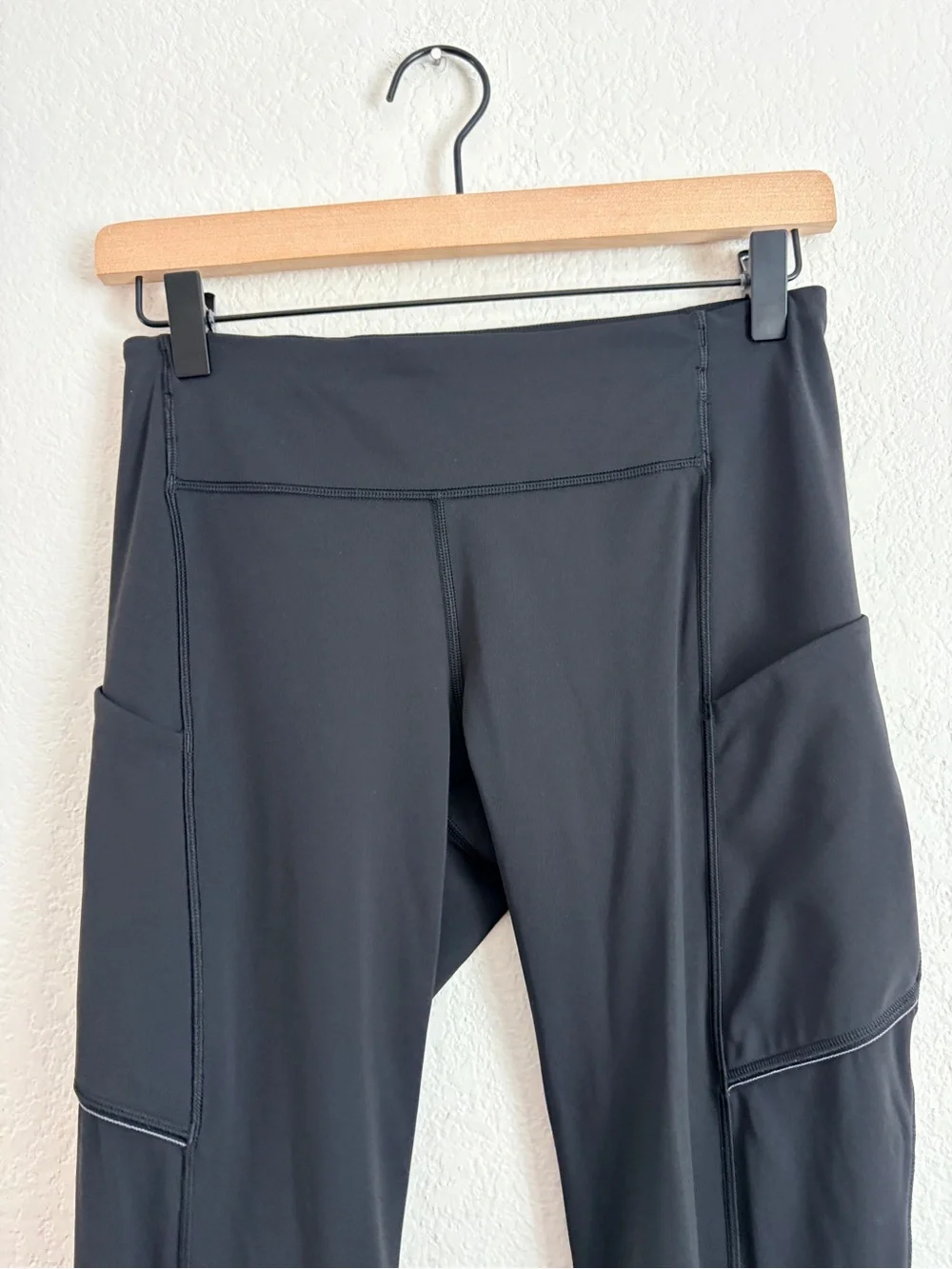 Lululemon Speed Up Tight Leggings in Black